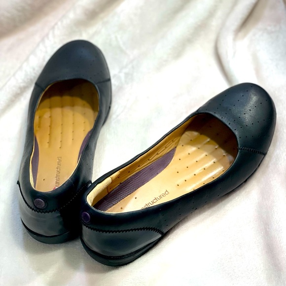 Clarks Unstructured flats size 8.5 - Picture 1 of 4